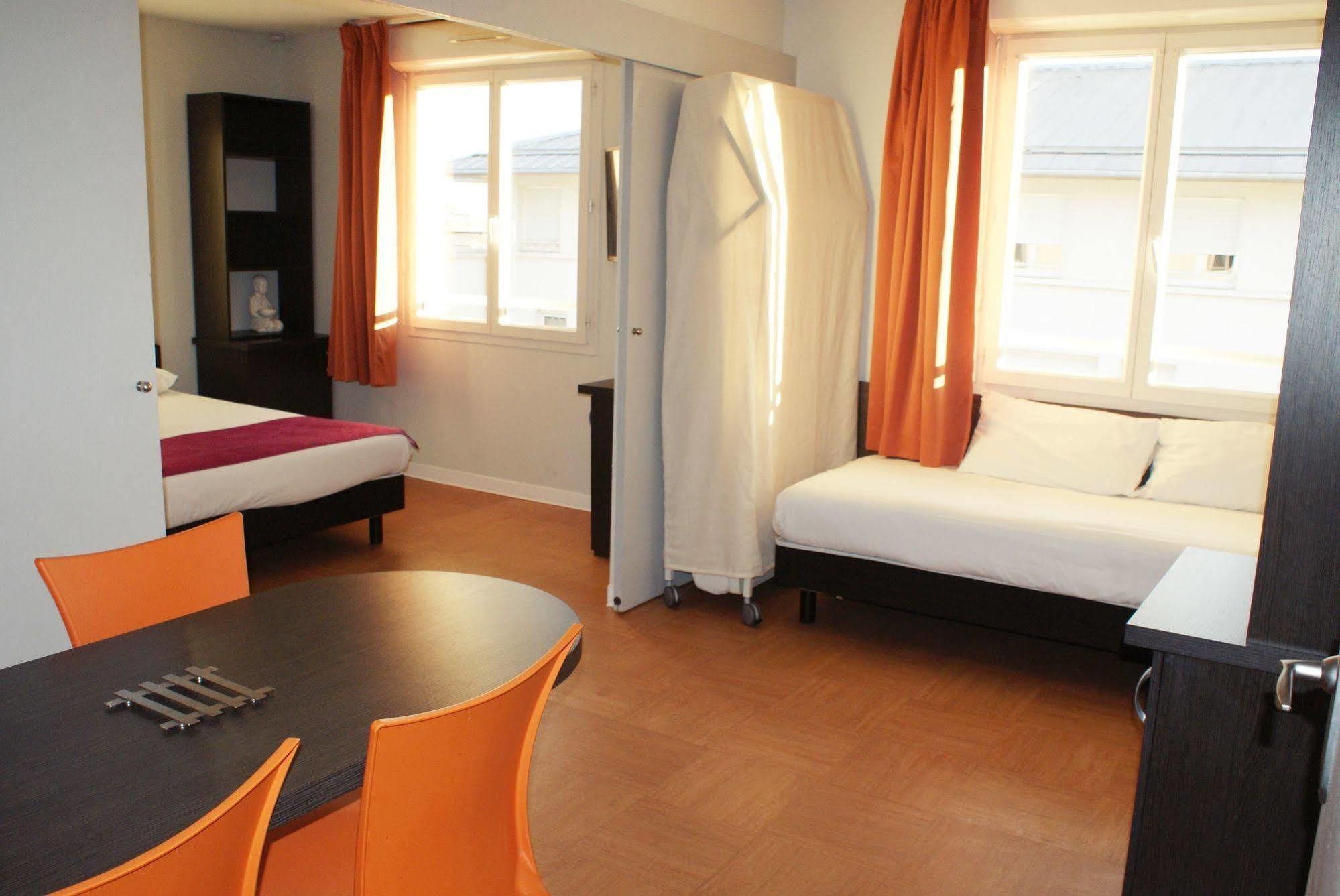 Aparthotel Sainte-Marthe Avignon Bagian luar foto